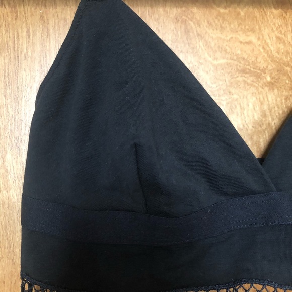 NWT BRALETTE NEVER WORN - Picture 3 of 6